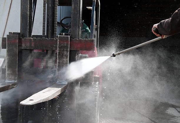 Best Commercial Building Pressure Washing  in Claypool Hill, VA